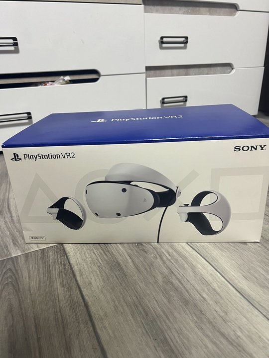 Продам PlayStation VR 2 
Брал (1)