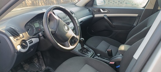 Продам .Skoda Octavia A5 2008г.мотор (5)