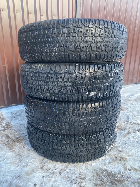 Продам: Резину на Ниву R-16
Цена: (1)
