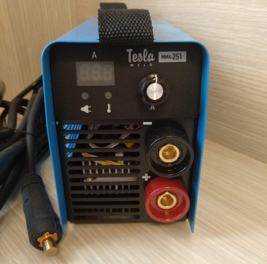 Сварочный инвертор Tesla 251. Новый. (1)