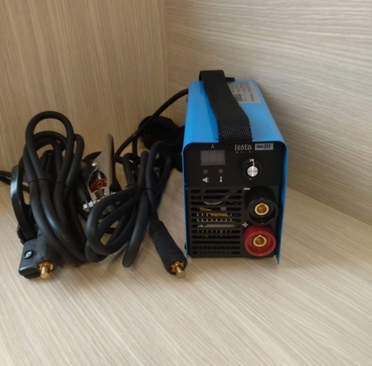 Сварочный инвертор Tesla 251. Новый. (4)