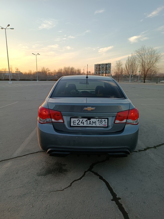 Продам свой автомобиль. Шевроле Круз (2)