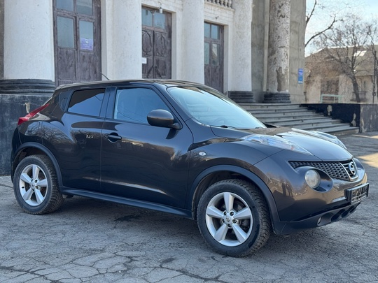 Продам Nissan Juke 2011 год (1)