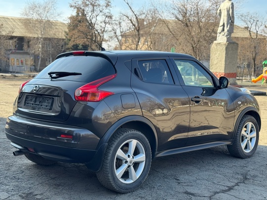 Продам Nissan Juke 2011 год (3)