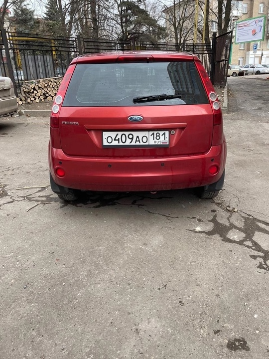 ПРОДАМ
Марка: Ford 
Модель: Fiesta
Год: 2007
Пробег: (1)