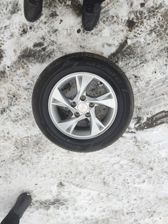 Продам диски Hyundai оригинал состояние (2)