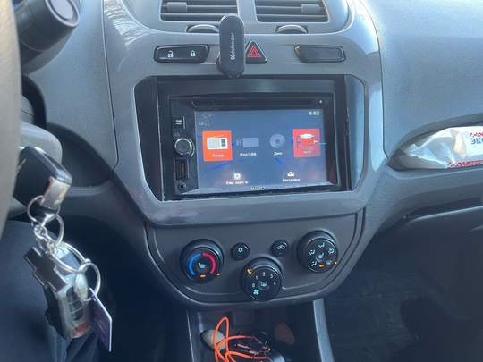 Продам Chevrolet Cobal 2013 года. (9)