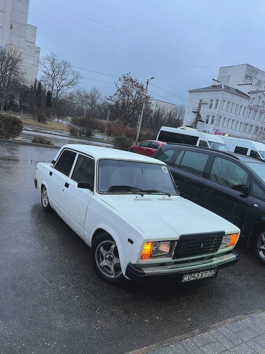 Продам/обменяю 
Цена 200 торг есть