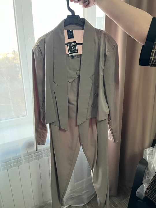 ПРОДАМ НОВЫЕ ВЕЩИ 
 
Фото