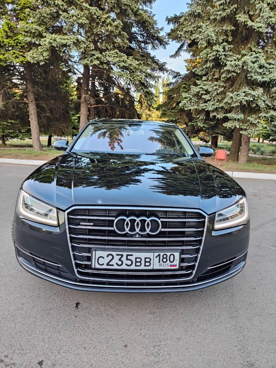 Продам 
AUDI A8 Long 2016г. (1)