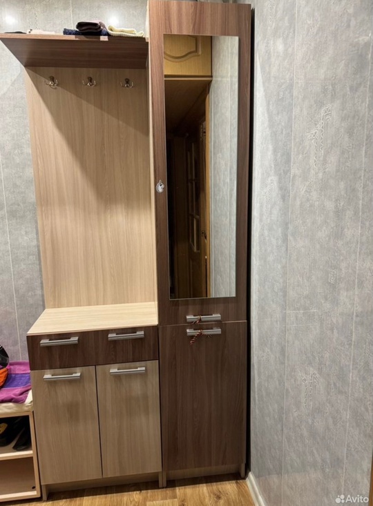Продам прихожую , состояние отличное
