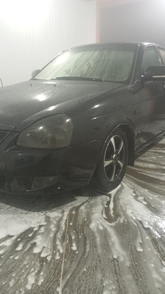 Продам Приору 2007г. 250000 торг