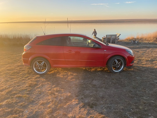 Продам
Opel Astra GTS 2007
1.8 бензин
Мотор (1)
