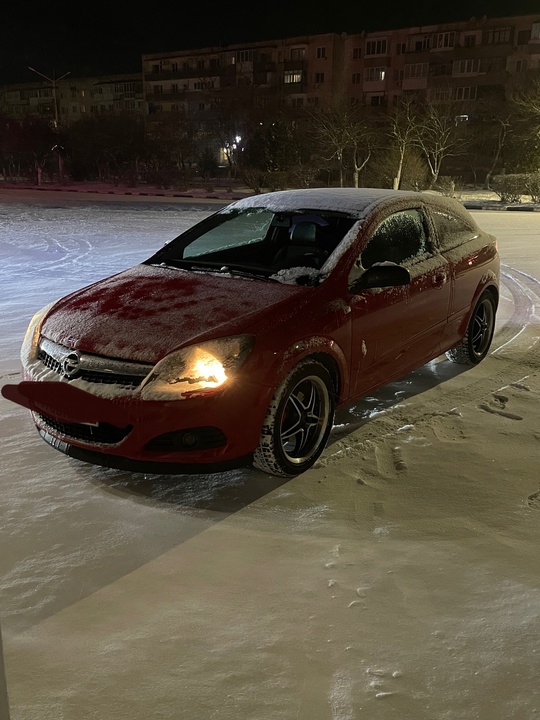 Продам
Opel Astra GTS 2007
1.8 бензин
Мотор (4)