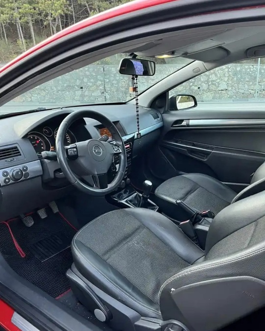 Продам
Opel Astra GTS 2007
1.8 бензин
Мотор (7)