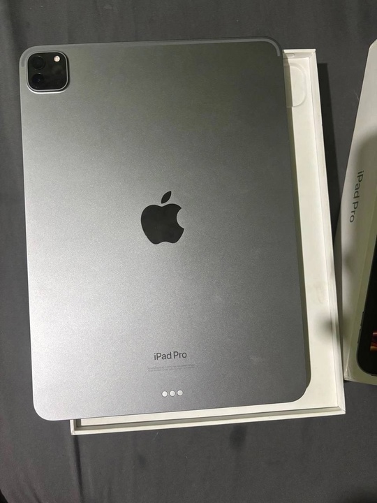 Продам iPad Pro 2022 на