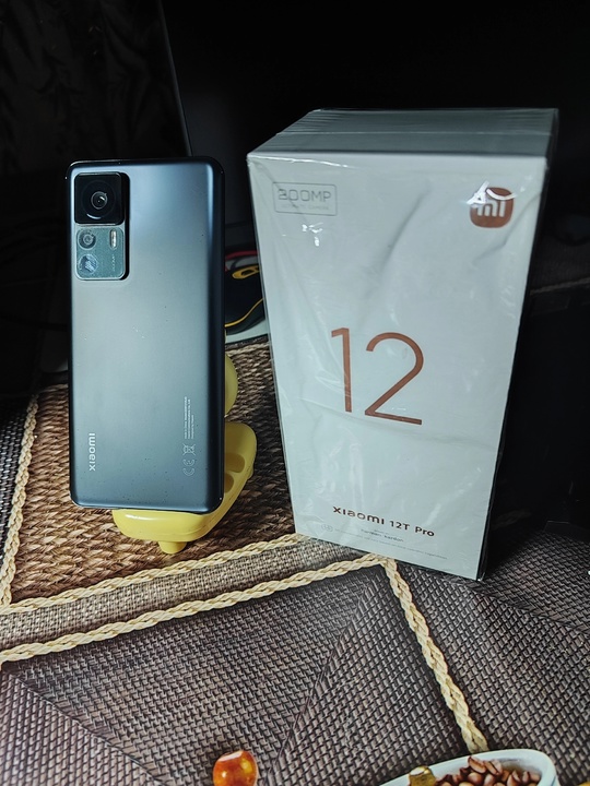 Продам мощный смартфон, флагманский Xiaomi (2)