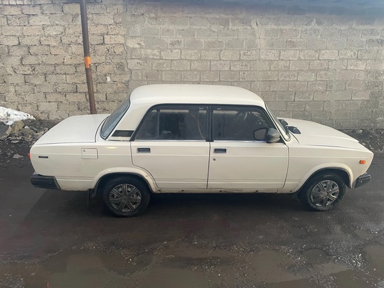 Продам Семёрочку ваз 2107
1997 год.
В (2)