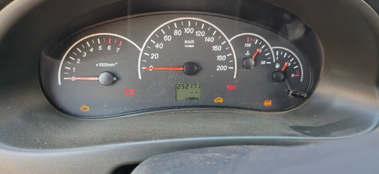 Продам приору 2007 года, состояние (9)