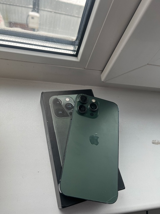 IPhone XR в корпусе 13