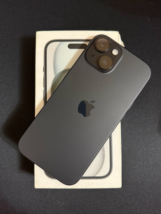 Продам iPhone 15 Black 128gb
Идеальное (1)