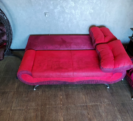 Продаю диван и кресло в (3)
