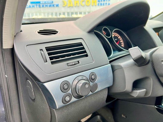 Opel Astra H. 
2008 год. (3)