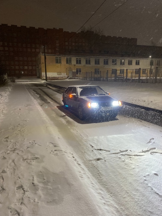Продам ваз 2109  85к (1)