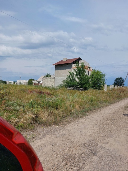 Продаётся участок с недостроем по (2)