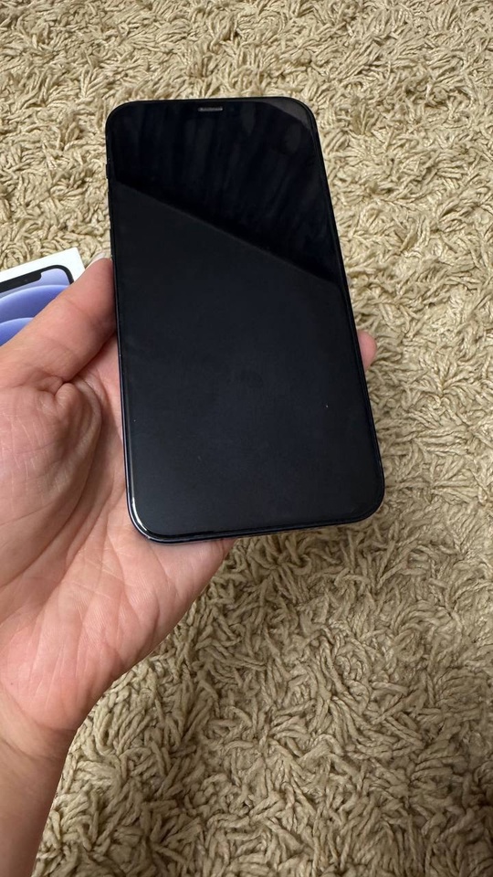 Продам iPhone 12 на 128
Состояние (2)