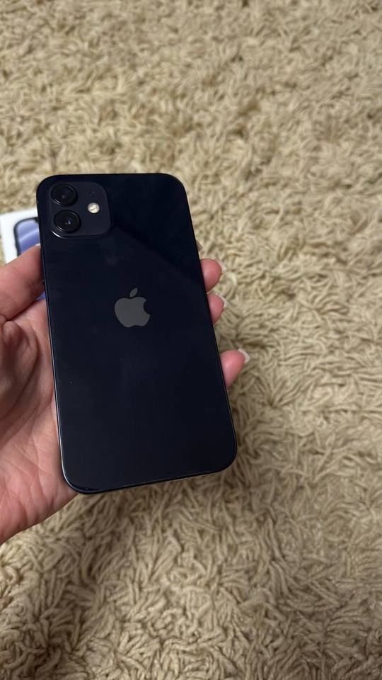 Продам iPhone 12 на 128
Состояние (4)