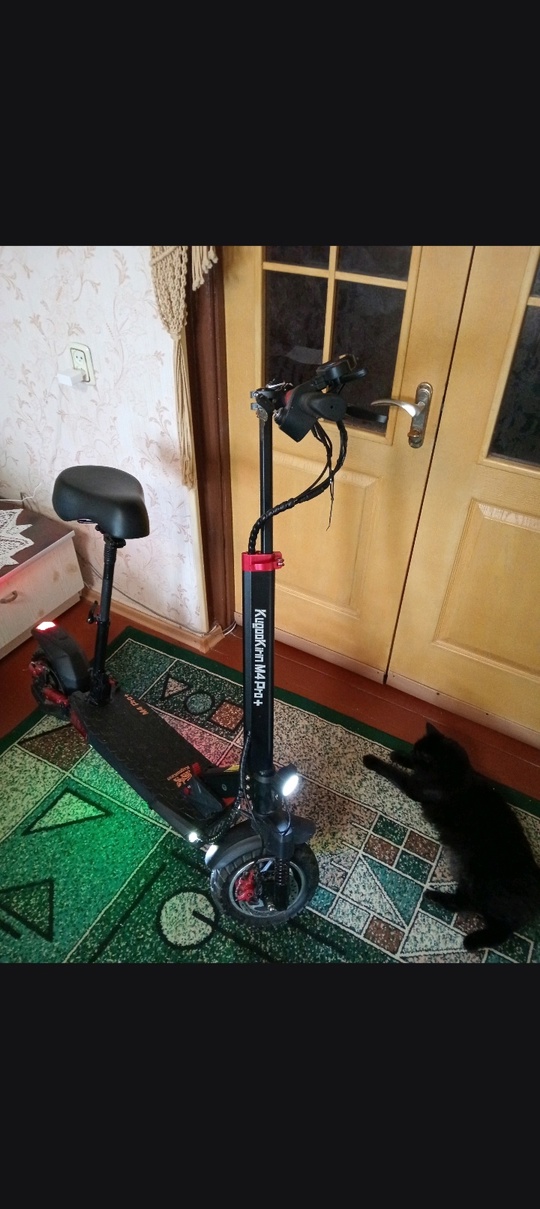 Продам электросамокат Kugoo Kirin m4