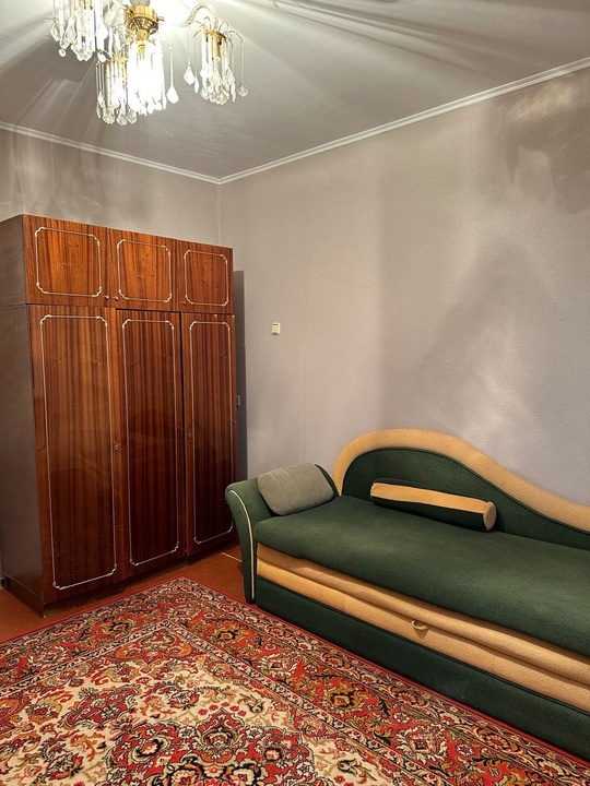 Продам б/у диван-кровать 
7000 руб