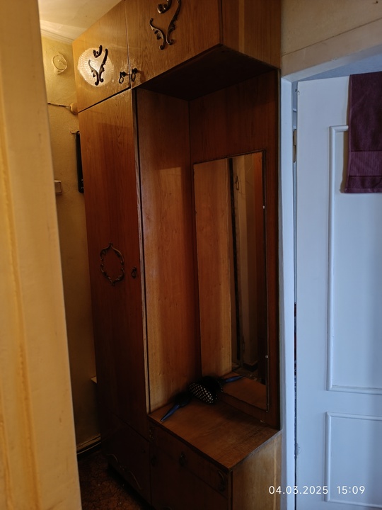 Отдам даром мебель, кондиционер, газ.