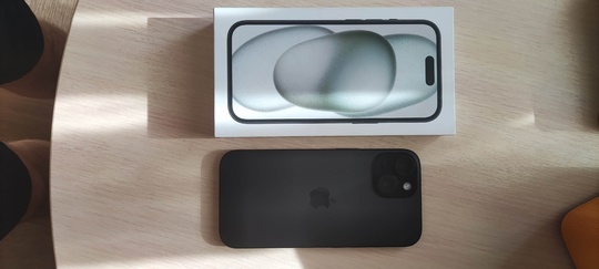 Продам. iPhone 15 128gb черный
Аккумулятор (1)