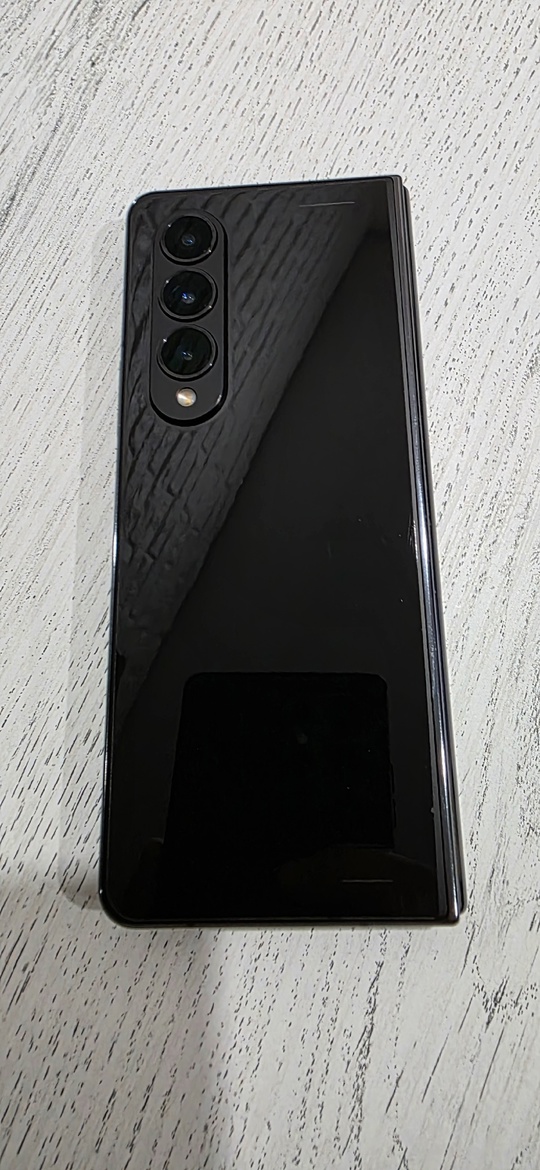 Продаю б/у смартфон Samsung galaxy (1)