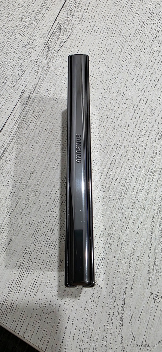 Продаю б/у смартфон Samsung galaxy (3)