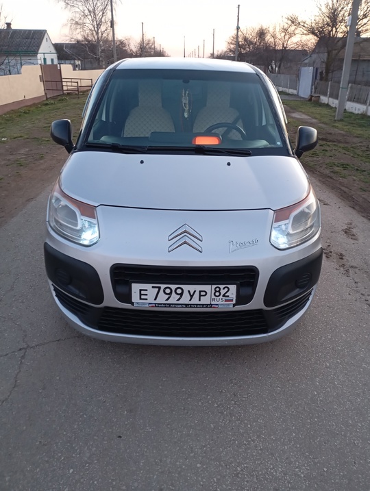Продам автомобиль
По технике все исправно