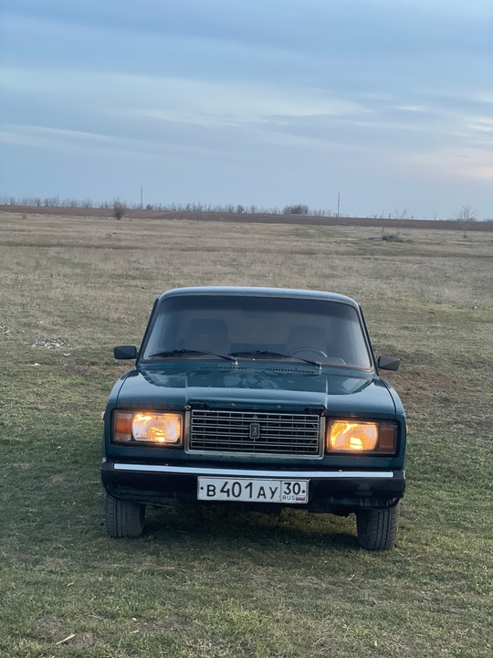 Продам ваз 2107
2000 года 
Цена