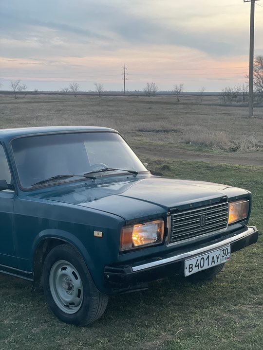 Продам ваз 2107
2000 года 
Цена (7)