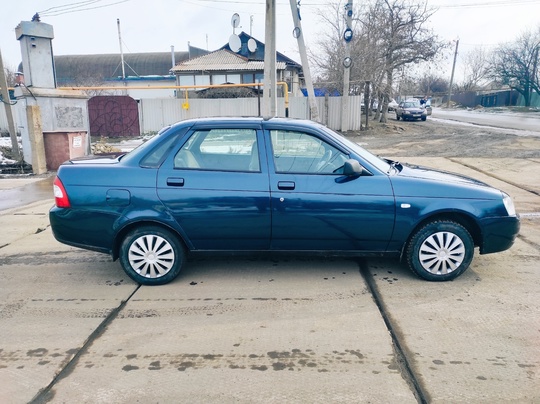 Продам ладу Приору 2008 года (3)