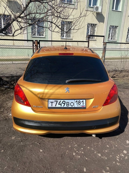 Продам Пежо 207 2008 года (5)