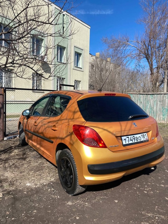 Продам Пежо 207 2008 года (7)