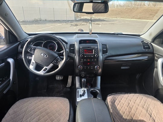СРОЧНО ПРОДАМ Kia Sorento 2.4 (2)