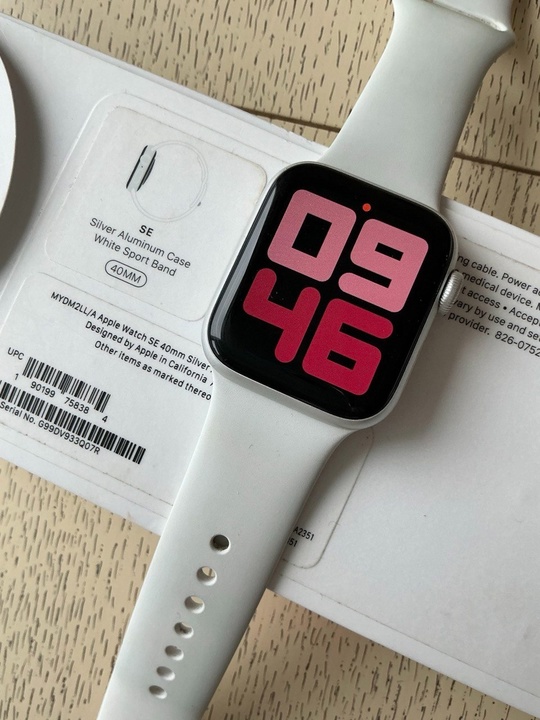 Часы Apple Watch SE (40