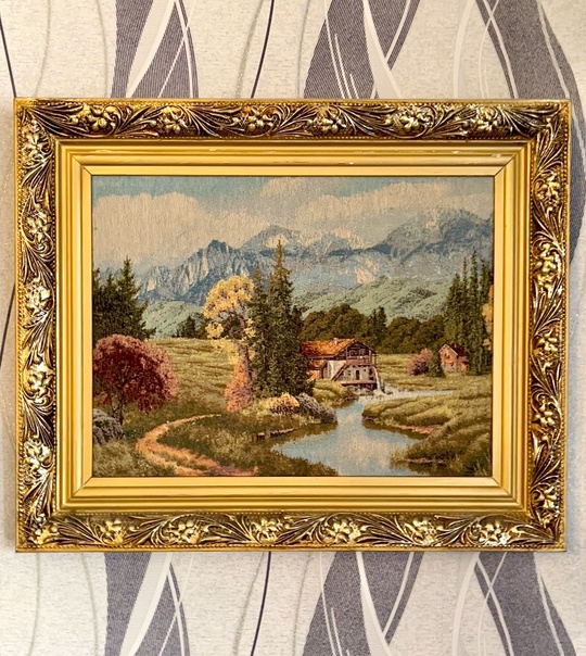 Продам картины
1.Большая гобеленовая картина «Водяная