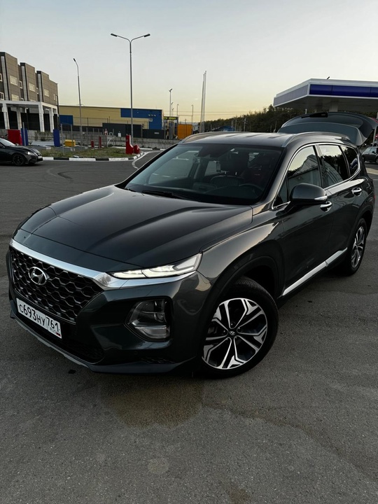 Hyundai Santa Fe 
Досталась по