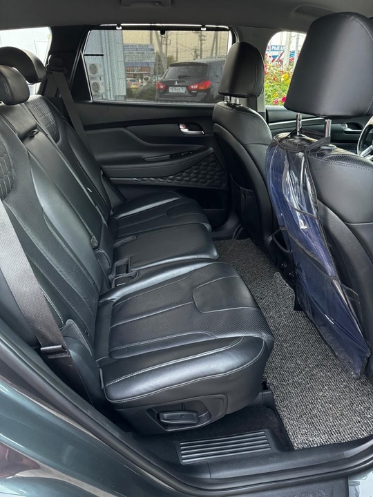 Hyundai Santa Fe 
Досталась по (2)