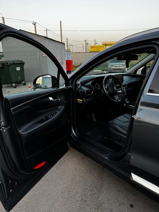 Hyundai Santa Fe 
Досталась по (4)