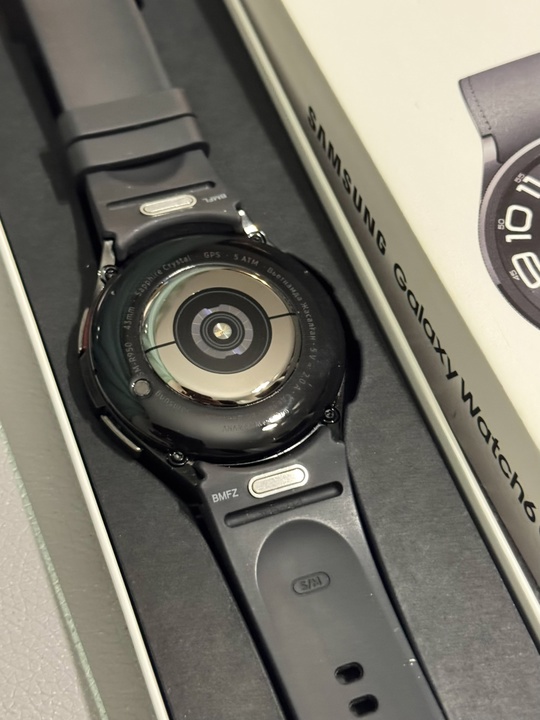 Смарт-часы Samsung Galaxy Watch6 Classic (1)